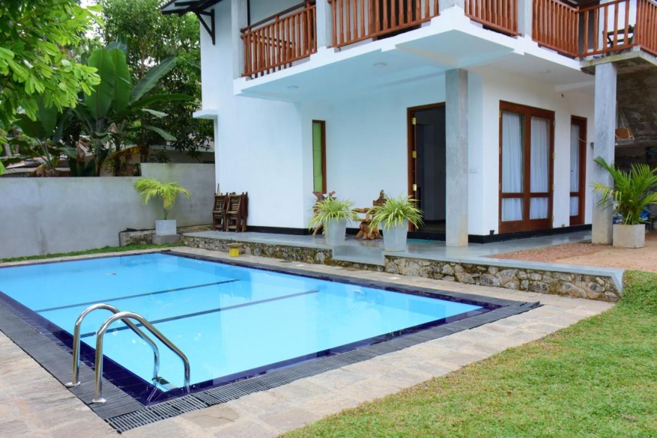 Blue Water Hikkaduwa Villa Ngoại thất bức ảnh